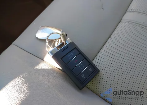 2012 Cadillac Srx Luxury Collection z USA, uszkodzony, nr VIN 3GYFNAE32CS519322